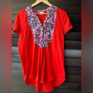 9-H15 STCL Anthropology Shirt Red With Floral 100% Cotton Colorful Med